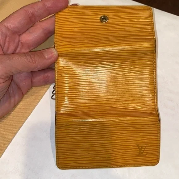 Louis Vuitton Yellow Epi 6 Key Holder #CA0979